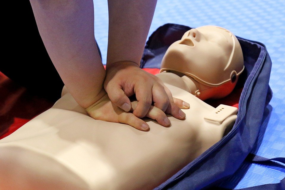 Continuous chest compression #CPR  How to perform cpr, Cpr training,  Medical knowledge